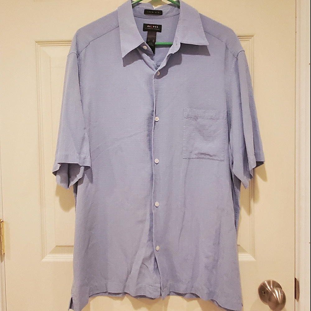 Men's Short-Sleeve Button Down Silk Shirt